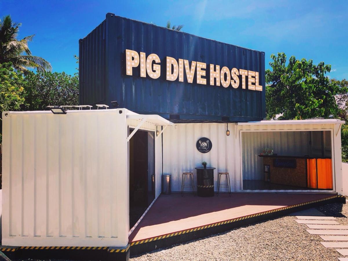 Pig Dive Hostel Moalboal Exterior photo